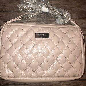 Cute Bella Russo light pink chain purse